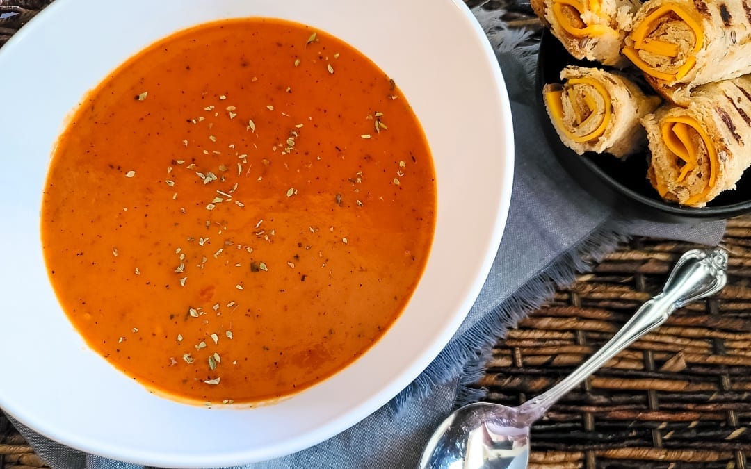 Creamy Roasted Red Pepper and Potato Soup